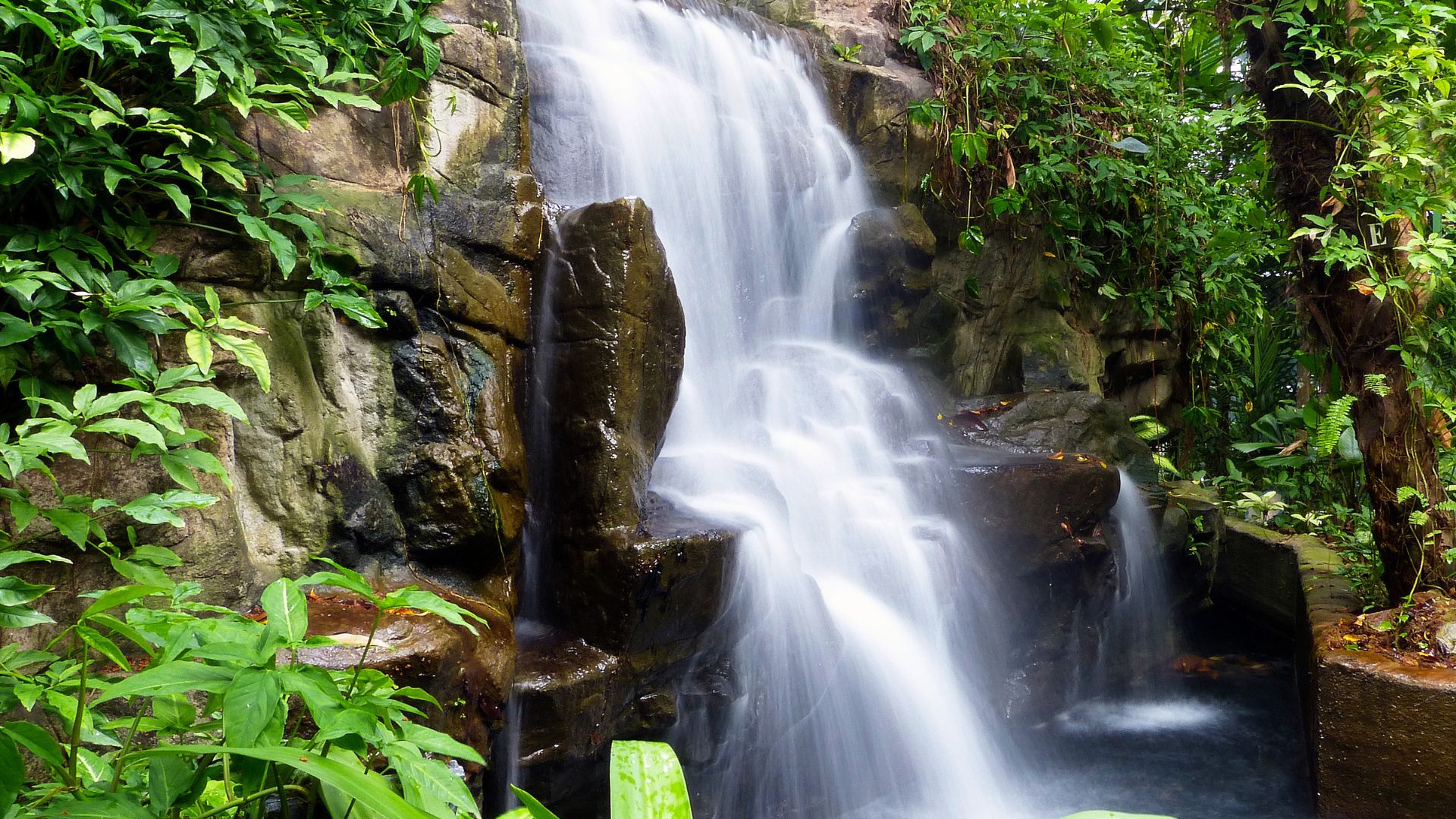 Exploring Nigeria’s Natural Wonders: Waterfalls, Beaches, and More